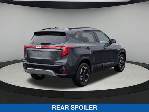 Used 2026 Kia Seltos S AWD/4WD image 2