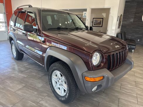 Used 2004 Jeep Liberty Sport w/ PWR Convenience Group AWD/4WD image 2