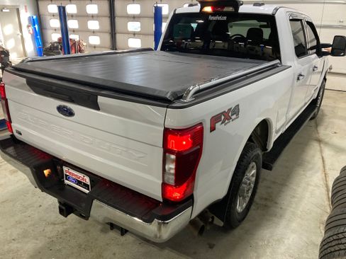 Used 2021 Ford F250 XLT w/ FX4 Off-Road Package image 14