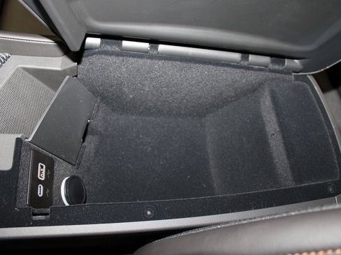 Used 2025 Cadillac CT5 V image 25