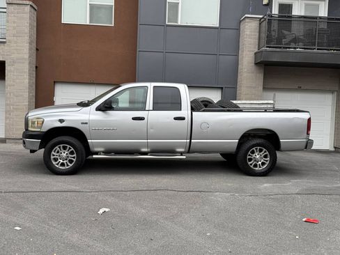 Used 2006 Dodge Ram 2500 Truck ST w/ Trailer Tow Group AWD/4WD image 2