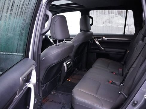 Used 2023 Lexus GX 460 Premium w/ Premium Plus Package image 17