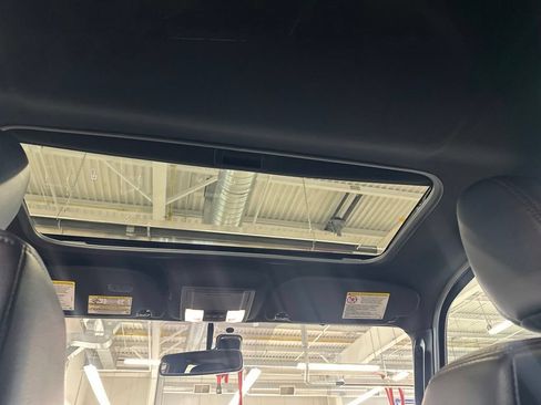 Used 2017 Lincoln Navigator L Reserve AWD/4WD image 17