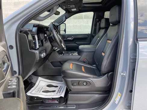 Used 2024 GMC Sierra 3500 AT4 w/ AT4 Premium Plus Package AWD/4WD image 21