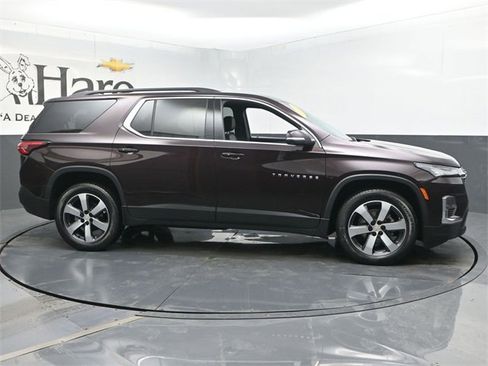 Used 2023 Chevrolet Traverse LT w/ LT Premium Package image 1