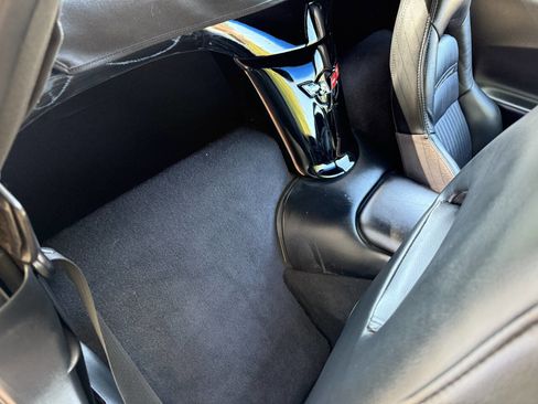 Used 2002 Chevrolet Corvette Convertible w/ Preferred Equipment Group2 image 33