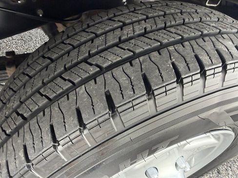 Used 2023 Ford E-350 and Econoline 350 Super Duty w/ Power Windows & Locks Group RWD image 18