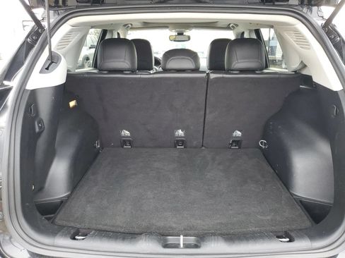 Used 2018 Jeep Compass Trailhawk w/ Leather Interior Group AWD/4WD image 9