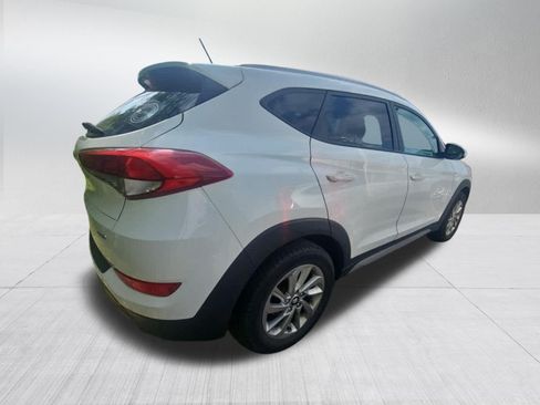Used 2017 Hyundai Tucson SE w/ SE Popular Package 02 AWD/4WD image 4
