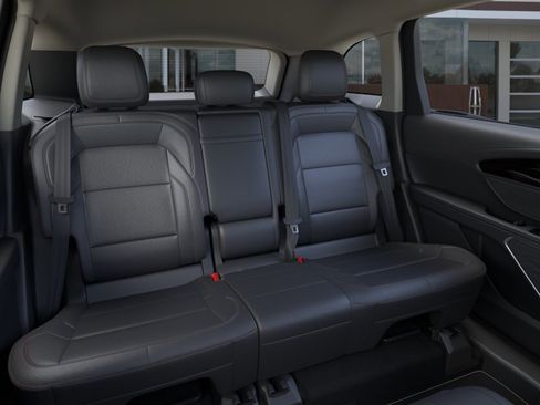 New 2026 Lincoln Nautilus Premier AWD/4WD image 11