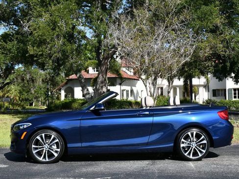 Used 2017 BMW 230i xDrive Convertible AWD/4WD image 3