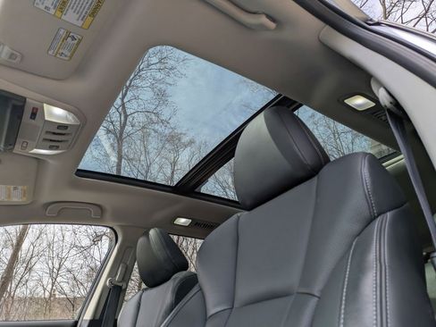 Used 2021 Subaru Ascent Touring AWD/4WD image 14