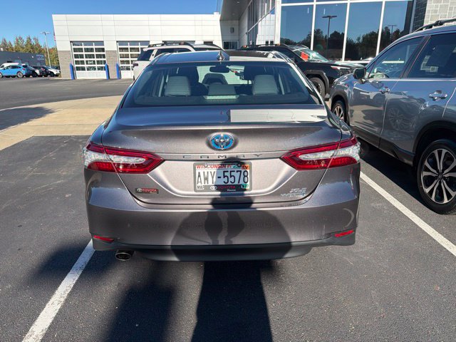 Used 2020 Toyota Camry XLE FWD image 4