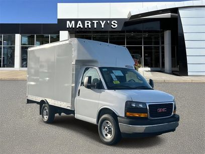 New 2025 GMC Savana 3500 w/ Power Convenience Package