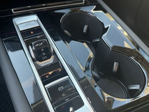 New 2026 Volkswagen Atlas SEL Premium R-Line image 19