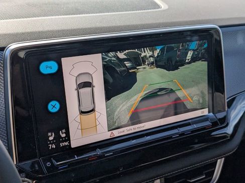 New 2026 Volkswagen Atlas Cross Sport SEL R-Line image 22