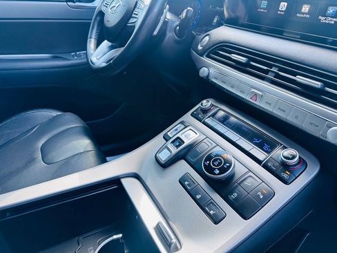 Used 2020 Hyundai Palisade SEL w/ Premium Package AWD/4WD image 17