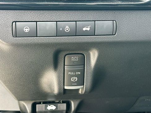 New 2025 Nissan Murano SL image 10