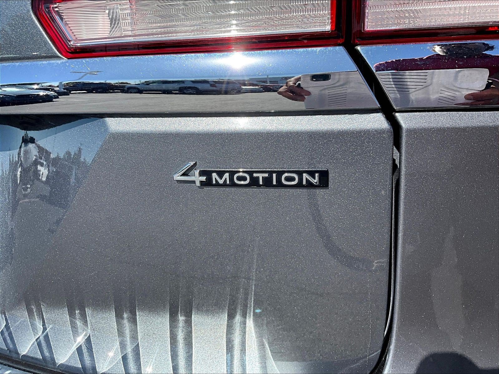 Used 2023 Volkswagen Atlas SEL AWD/4WD image 24