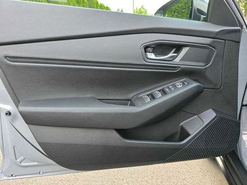 New 2025 Honda Accord SE image 23