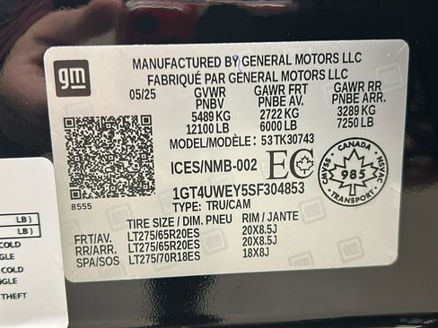 Used 2025 GMC Sierra 3500 Denali image 45