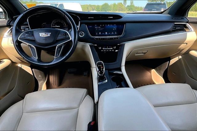 Used 2017 Cadillac XT5 FWD w/ LPO, Wheel Lock Package image 7