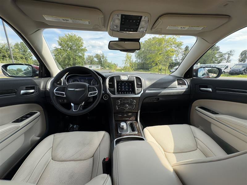 Used 2022 Chrysler 300 Touring L w/ Popular Equipment Group AWD/4WD image 15