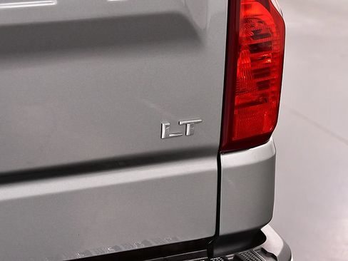 Used 2023 Chevrolet Silverado 1500 LT AWD/4WD image 12