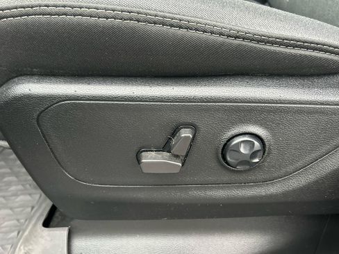 Used 2021 RAM 1500 Big Horn AWD/4WD image 12