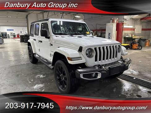 Used 2021 Jeep Wrangler Unlimited Sahara w/ Cold Weather Group image 8