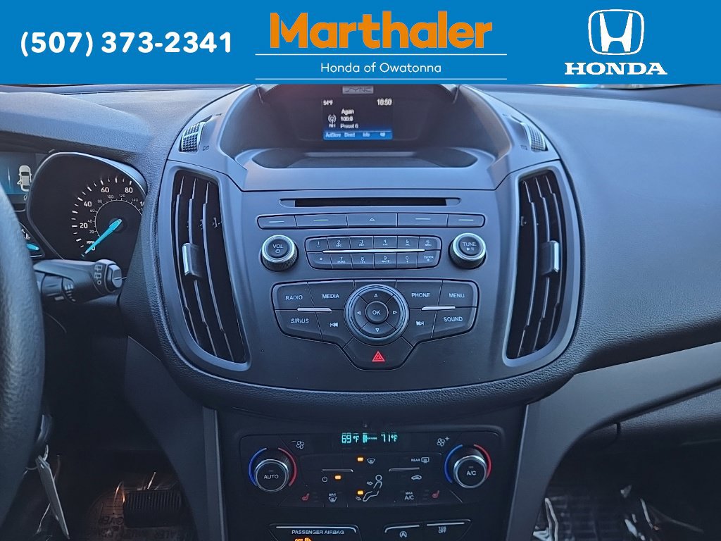 Used 2017 Ford Escape SE w/ SE Cold Weather Package AWD/4WD image 23