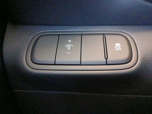 New 2026 Hyundai Venue SE image 21