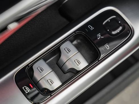 Used 2023 Mercedes-Benz C 43 AMG 4MATIC Sedan image 43
