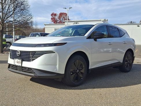 New 2025 Nissan Murano SV image 3