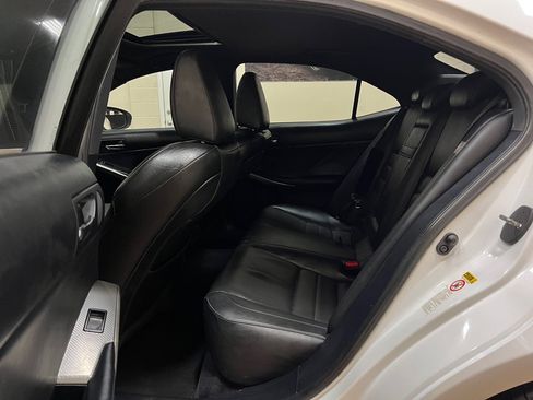 Used 2014 Lexus IS 350 w/ F Sport Package RWD image 19
