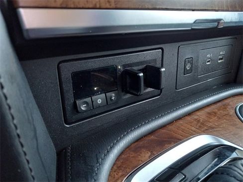 Used 2023 Nissan Armada SL image 22