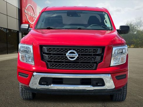 Used 2022 Nissan Titan SV AWD/4WD image 11