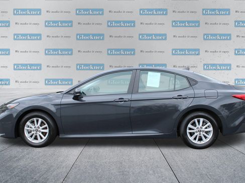 Used 2025 Toyota Camry LE FWD image 10