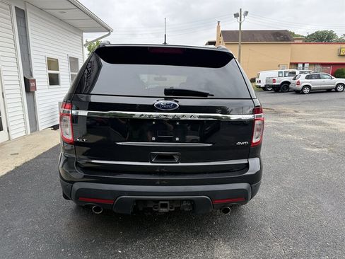 Used 2014 Ford Explorer XLT w/ Equipment Group 202A AWD/4WD image 6