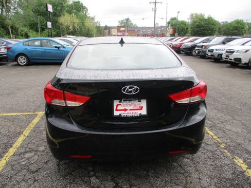 Used 2011 Hyundai Elantra Limited FWD image 12