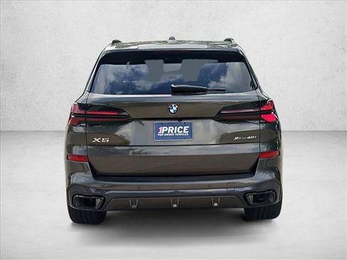 Used 2026 BMW X5 xDrive40i w/ M Sport Package image 7