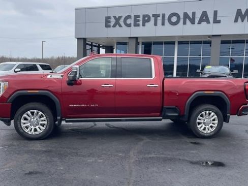 Used 2022 GMC Sierra 2500 Denali image 2