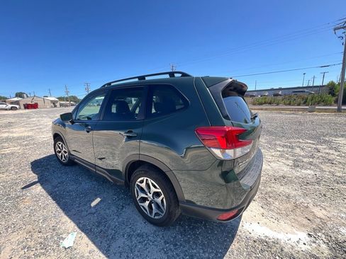 Used 2022 Subaru Forester Premium w/ Popular Package #1 AWD/4WD image 7