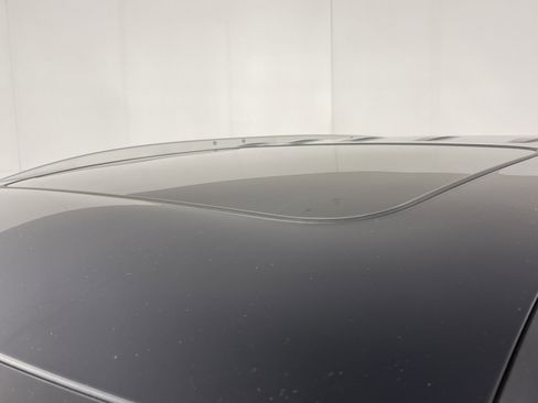 Used 2023 Buick Enclave Premium w/ Experience Buick Package image 6