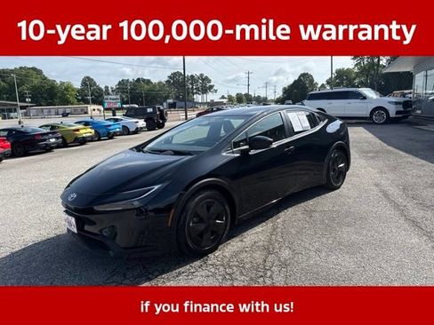 Used 2025 Toyota Prius LE FWD image 4