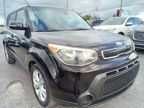 Used 2014 Kia Soul + FWD image 4