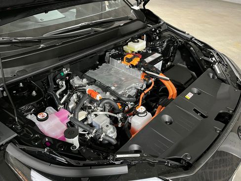 New 2026 Toyota C-HR AWD/4WD image 13