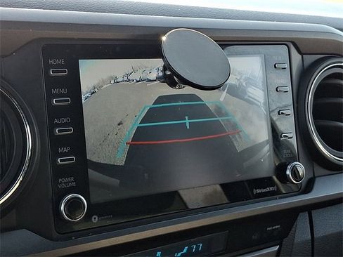 Used 2021 Toyota Tacoma TRD Sport image 18