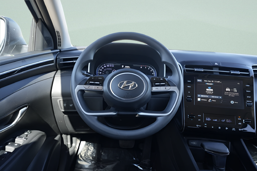 Certified 2024 Hyundai Tucson SEL AWD/4WD image 16