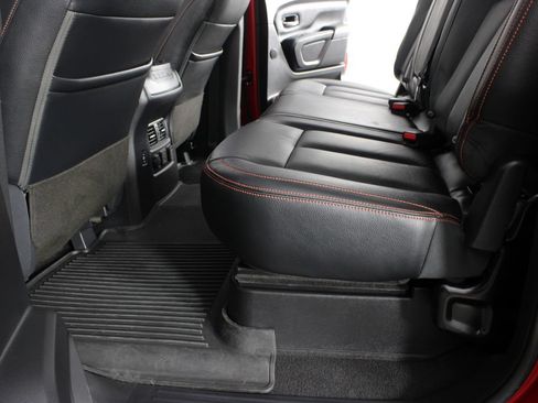 Used 2024 Nissan Titan PRO-4X w/ Pro-4x Convenience Package AWD/4WD image 21